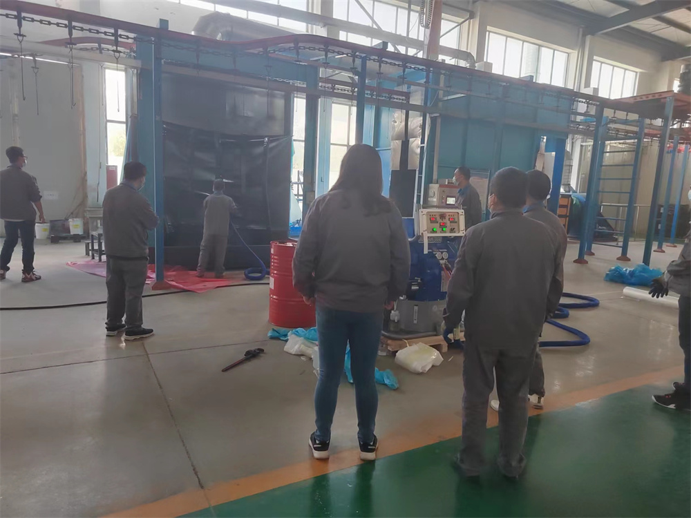 AH7000汽車(chē)部件噴涂聚脲.jpg